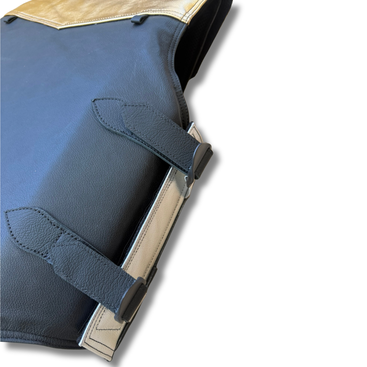 IN STOCK - MEDIUM BULL RIDING VEST / BLACK/GOLD/SILVER