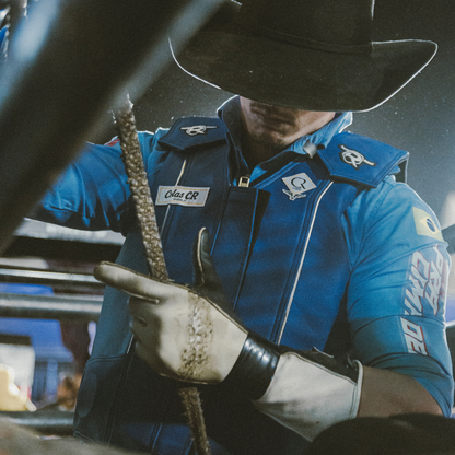 Rodeo Wins glove for Bull Riding / out-seam stitching