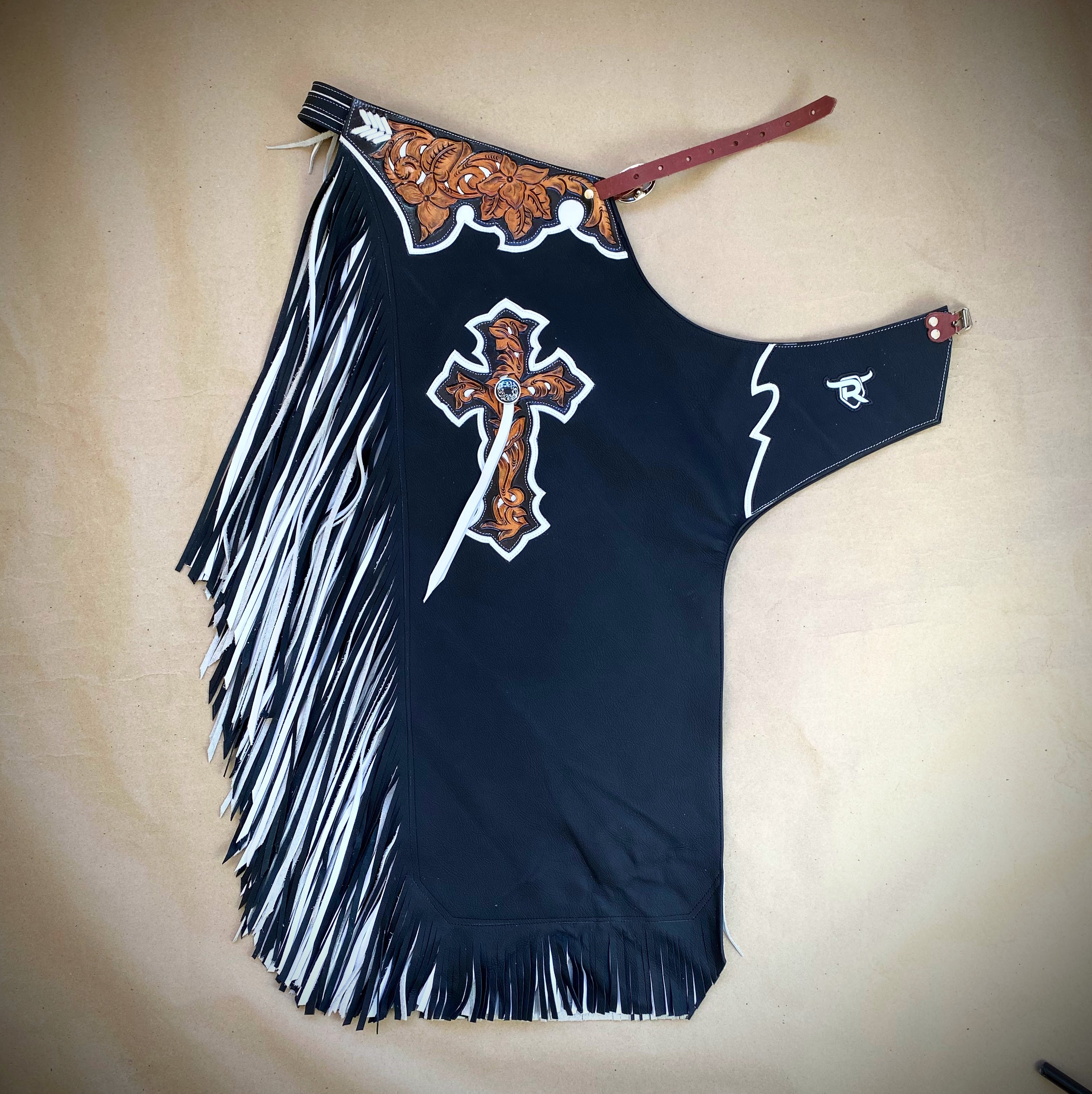 Bull Riding Chaps Cross CHAPS RW02 - BULL RIDING - DOUBLE FRINGE BLACK/WHITE – Rodeo Wins
