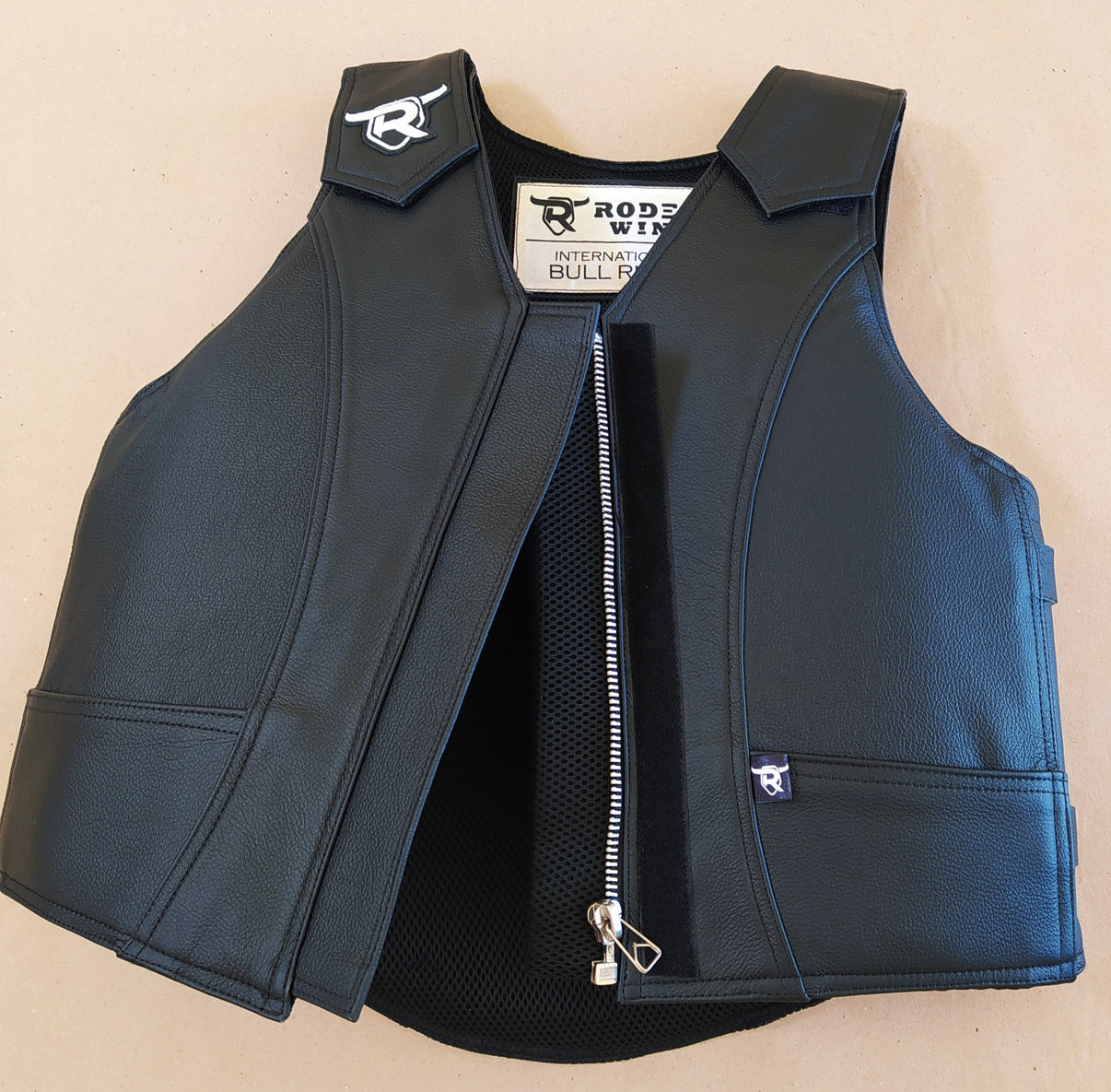 ADULT VEST - RODEO WINS BLACK LEATHER - BULL RIDING – Rodeo Wins