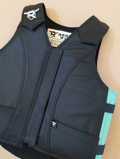 VEST RW02 - BALCK AND GREEN - BULL RIDING - Rodeo Wins 